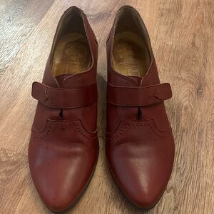 Vintage-style Fidji Oxblood Leather Mary Jane’s-pointed toe-Euro 38. (7.5)